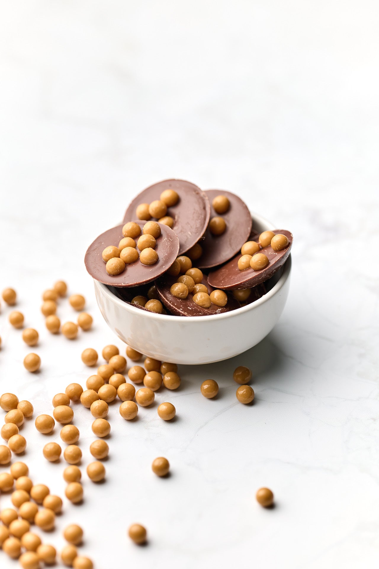 Tube | Daily Dose | Crispy Pearls | Milk Chocolate | 42% cacao | 200g
